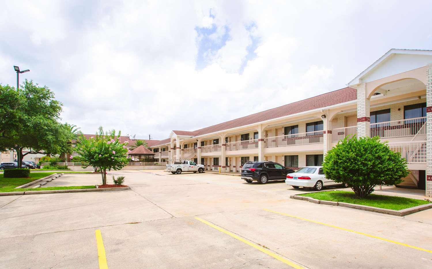 Best Western Pearland Inn Экстерьер фото