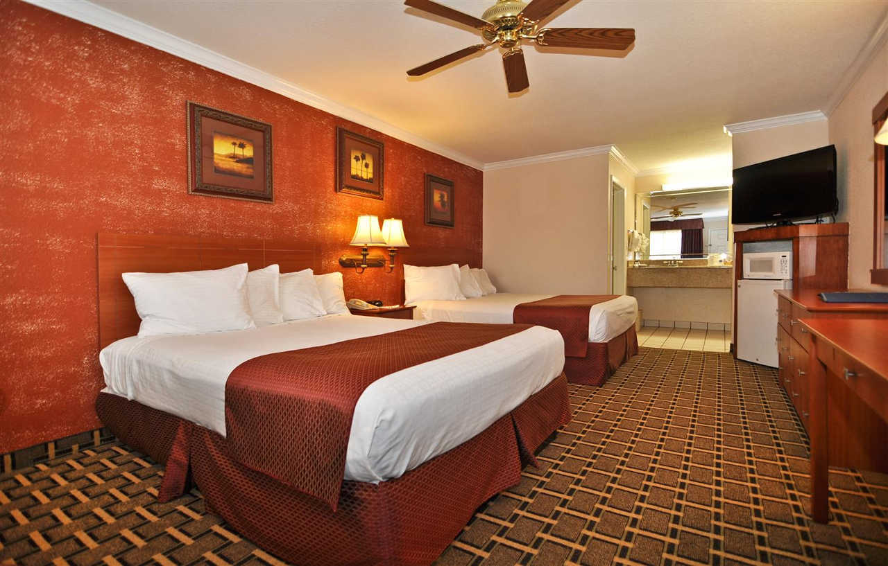 Best Western Pearland Inn Экстерьер фото